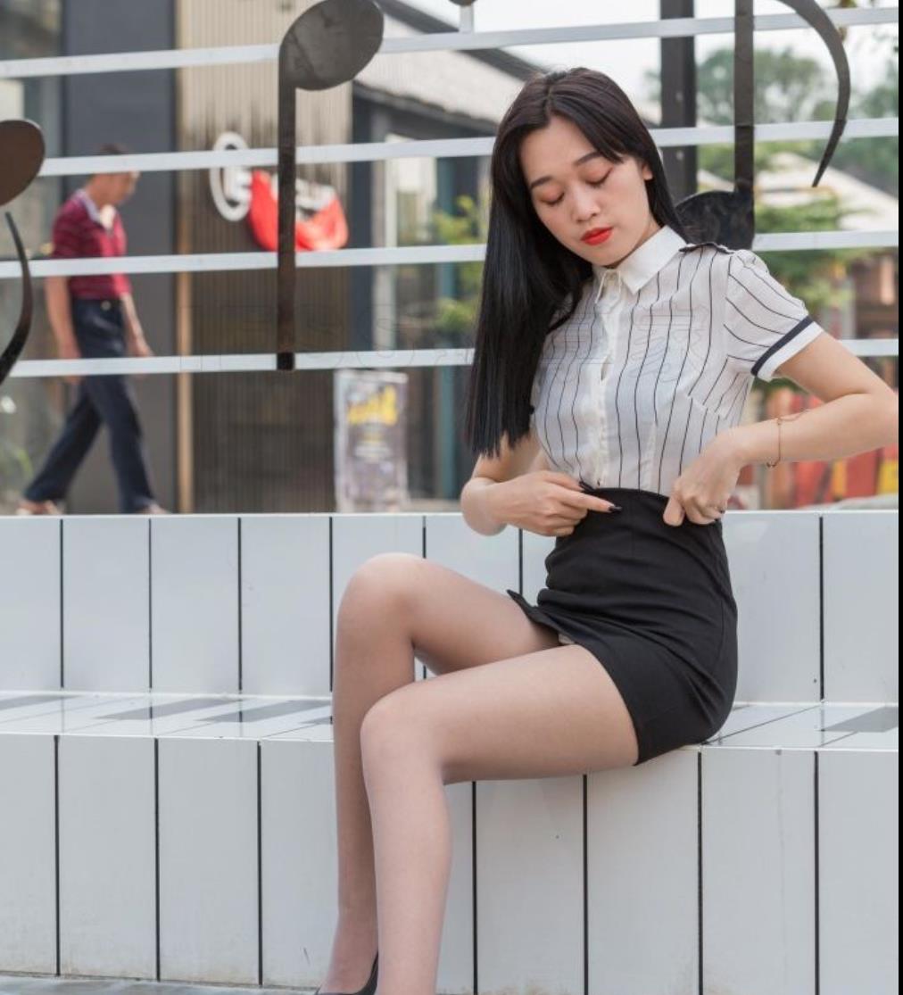 某铁站观望»2:赶着回家的一群年轻漂亮30岁左右的成熟仙女们