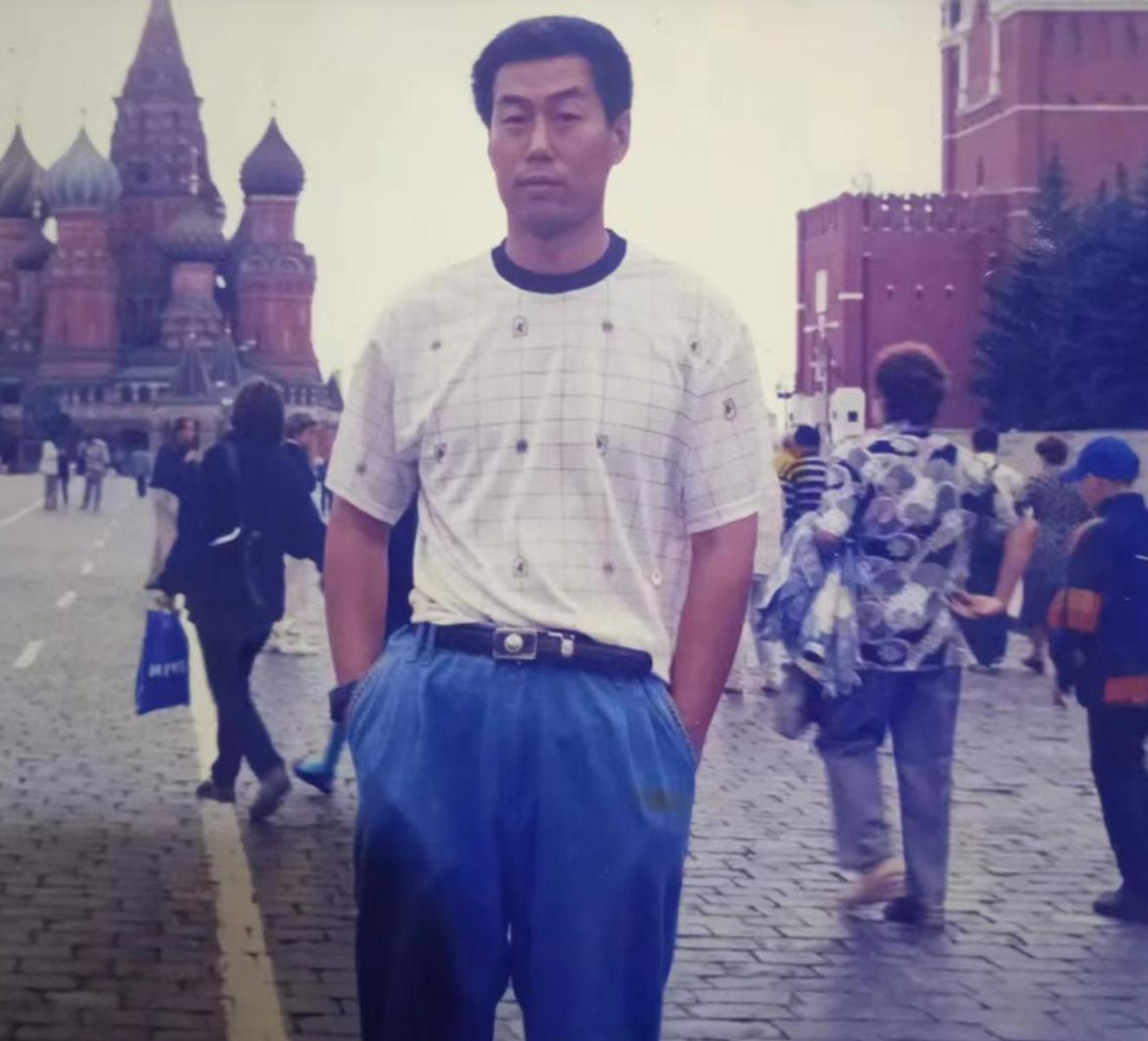 东北男子出国莫斯科一只蚂蚁奋斗20多年,混成难民回国感言