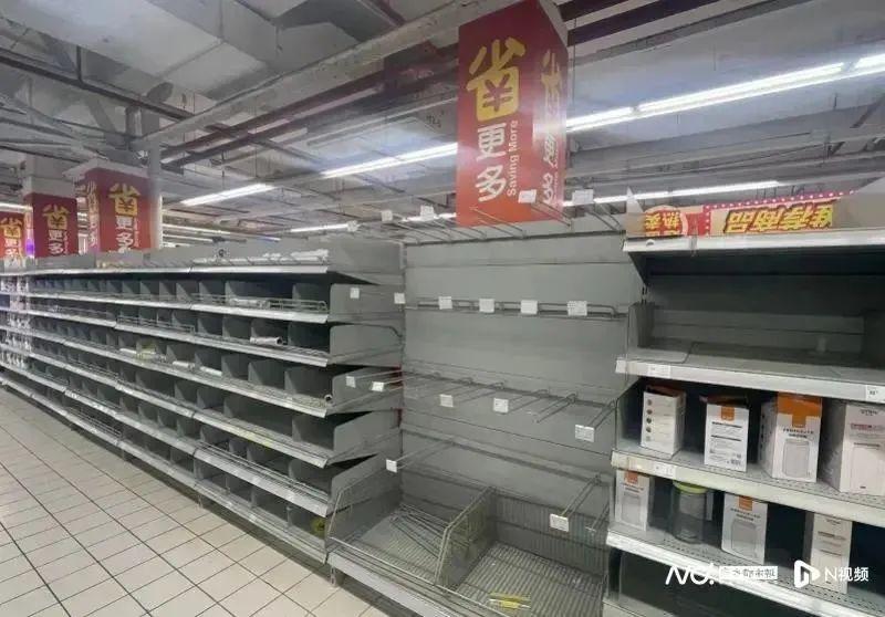 家乐福购物卡是怎么了?实体大量关店,货架空置长期无人打理