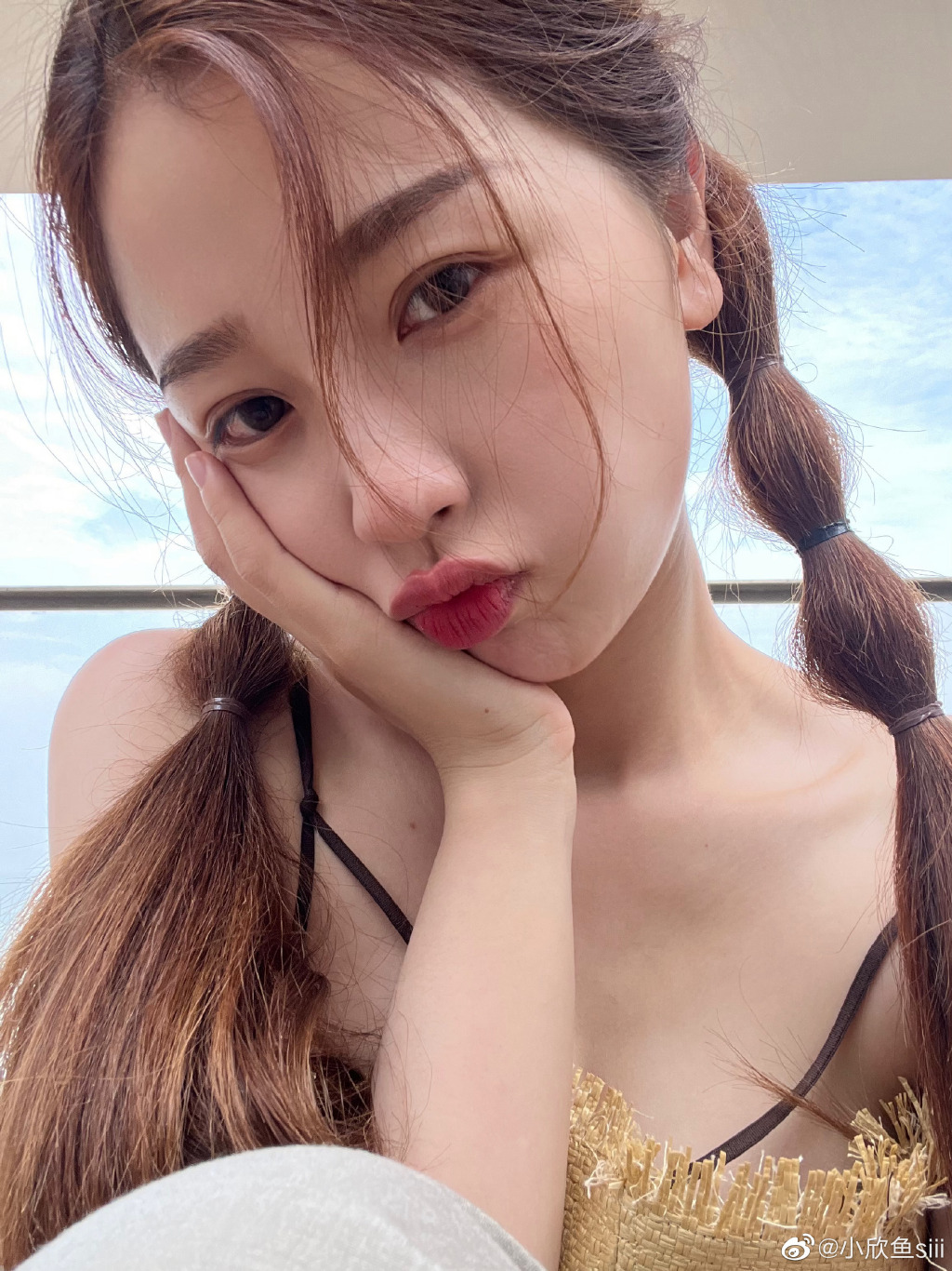 虞书欣感受“双向奔赴”的迷人风采：是什么旅游特种兵?