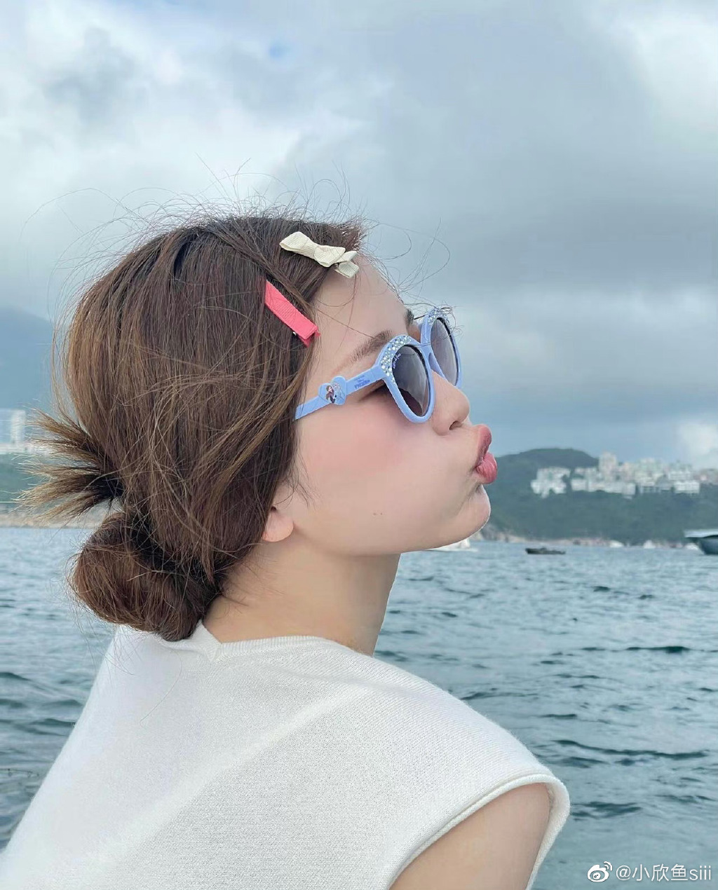 虞书欣感受“双向奔赴”的迷人风采：是什么旅游特种兵?