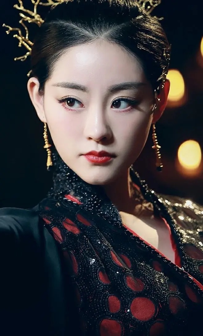 凤九玄女是好朋友：对抗和合作,矛盾与团结之间的脆弱平衡