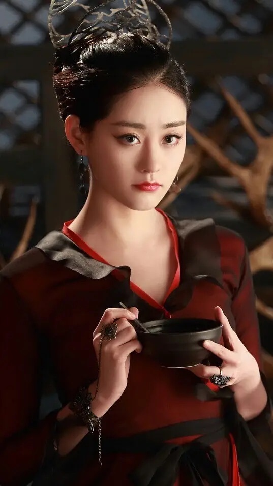 凤九玄女是好朋友：对抗和合作,矛盾与团结之间的脆弱平衡