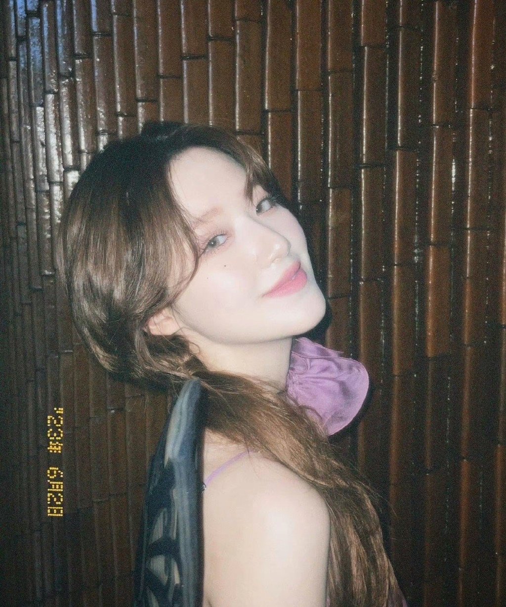 姨学长叶舒华说“等洪恩採长大”这句话有几个意思？