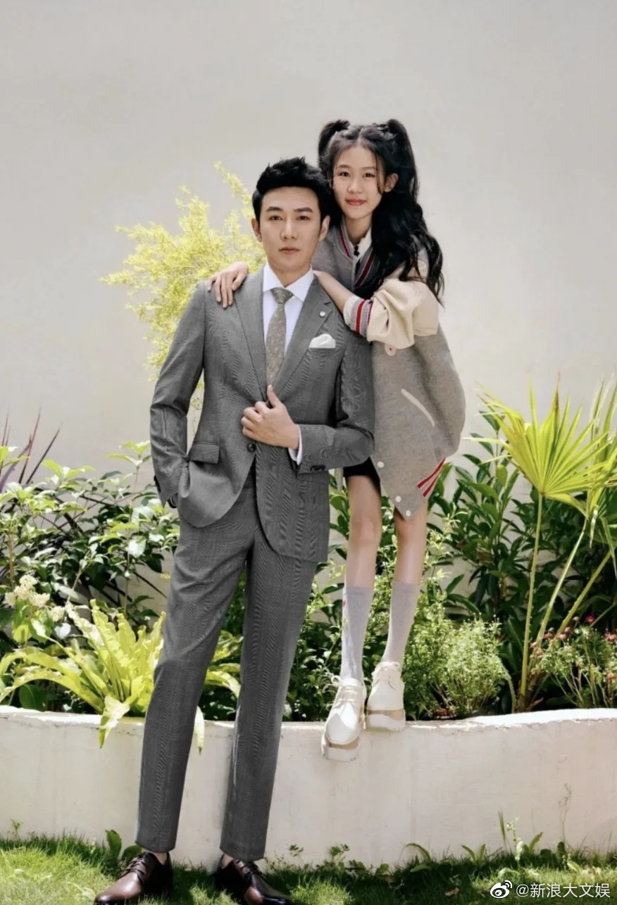 真相大白：鲍蕾晒花絮就为力证没给贝儿P腿