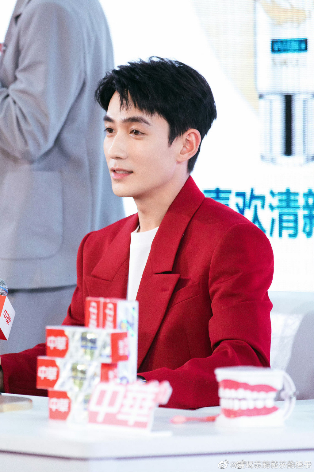 朱一龙演技飙升《消失的她》说何非可怜可悲可恨