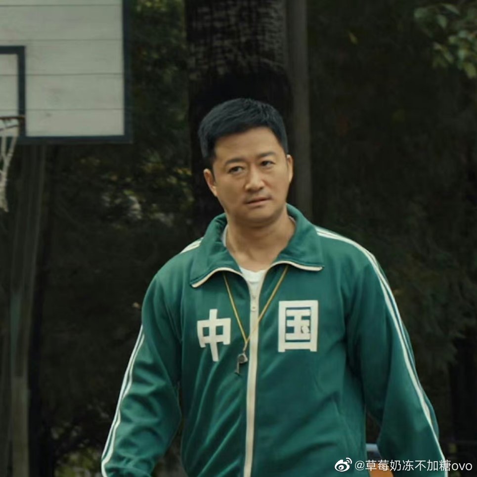吴京换新公式照片了，比伸手更帅，神坛征程还会继续开启