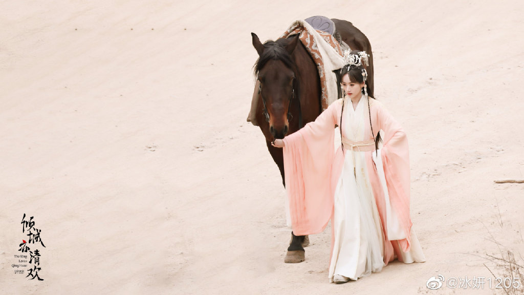 袁冰妍与涂山雅雅的定妆造型，刚看了视频，一秒爱上她们