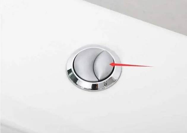 马桶上的两个冲水按钮,一个大的一个小的,作用分别是什么?