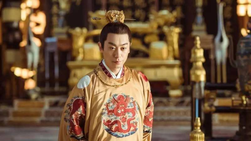 在古代为什么大臣称皇帝为“陛下”“万岁爷“之类的名称