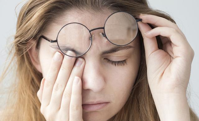 为什么我们老是会出现眼皮跳呢？原因竟然如此多！