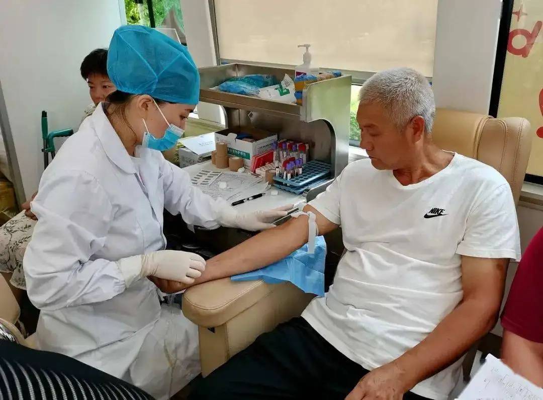 神奇的献血，老年人的降血脂可以用这种方式吗？