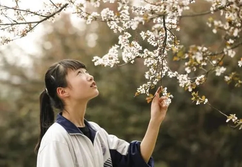 有些人对于豆蔻年华的具体岁数并没有太多限制