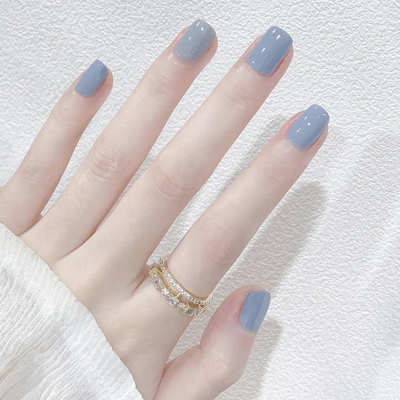 你的指甲颜色正常吗?观察指甲颜色可以发现身体健康的线索