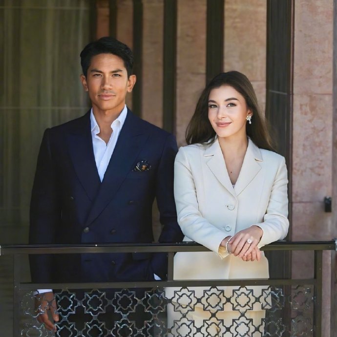 富二代永远都是全球的焦点,亚洲最帅文莱王子迎娶平民女孩