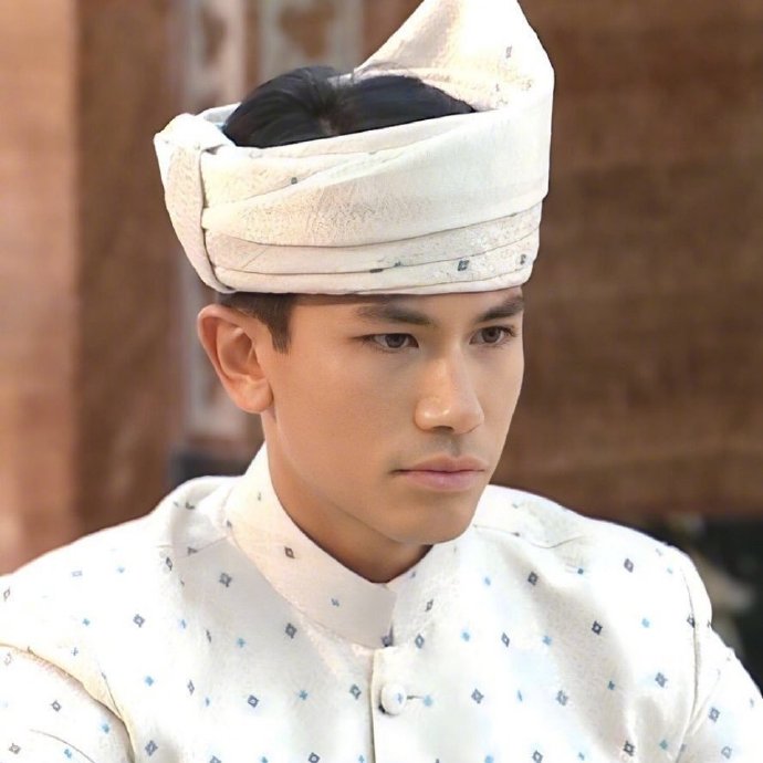 富二代永远都是全球的焦点,亚洲最帅文莱王子迎娶平民女孩