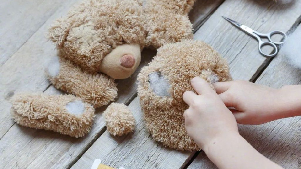 娃娃机里夹到的玩偶为啥不能放床头?千万别放在嘴巴鼻子旁