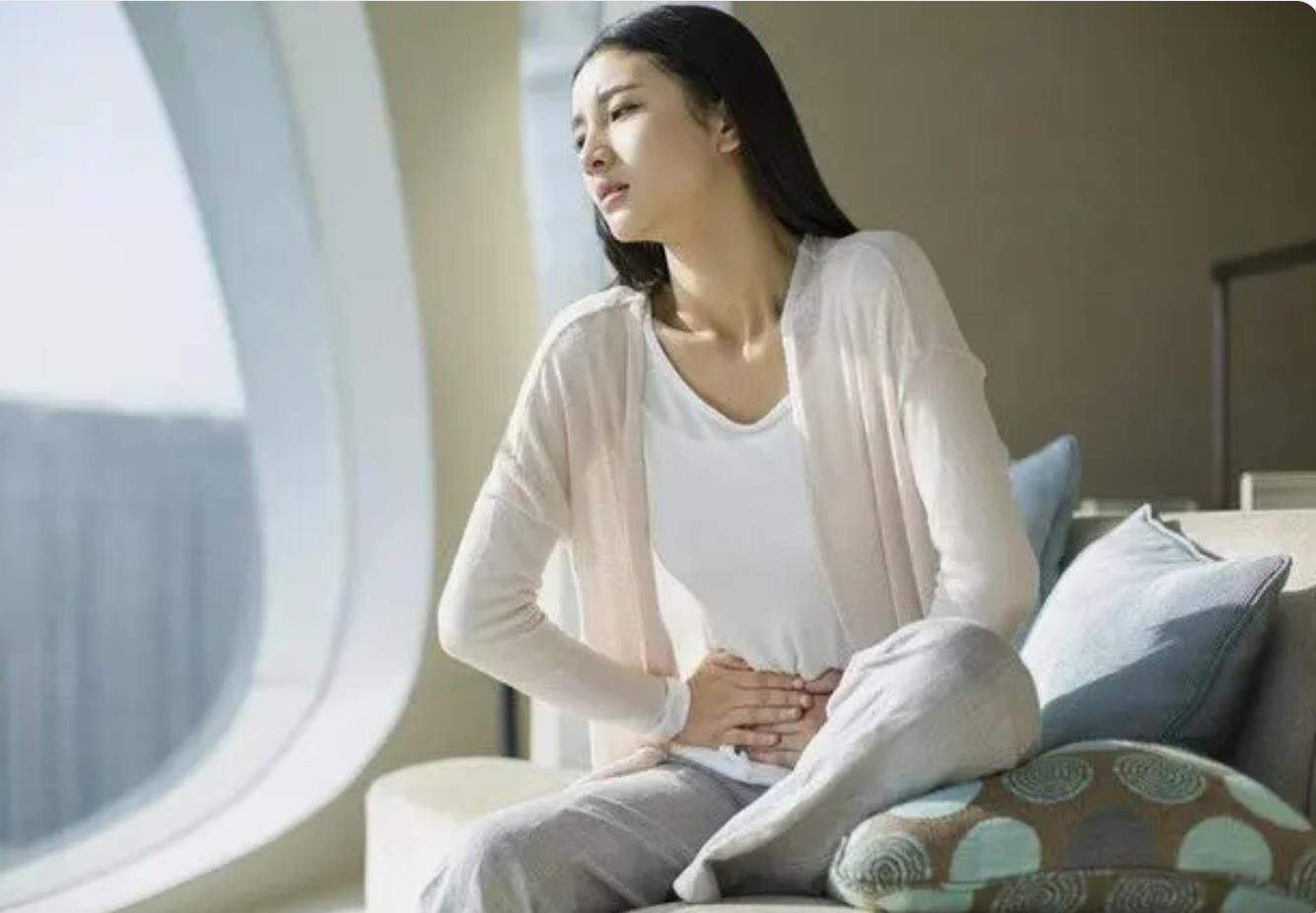 女子生理期坐火车40小时没及时换卫生巾，导致感染并送医