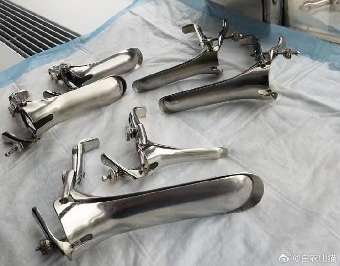 女性最恨鸭嘴钳：妇科检查中引发争议的痛与护