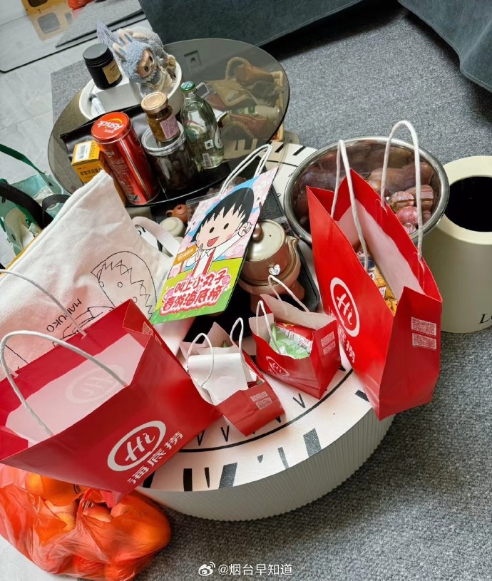 海底捞的小玩具，超过14岁的大人不能随便拿了