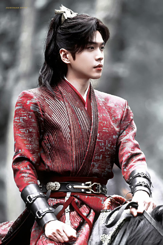 张若昀说范闲是暴风雨中的孤舟能深入角色，可算诠释经典