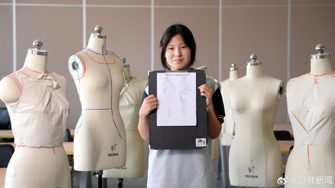 江苏17岁的中专生姜萍爆冷，杀入阿里全球数学竞赛第12名