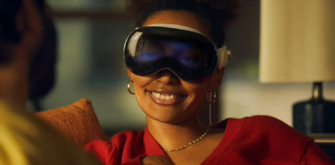 苹果或于2025年酝酿大动作：推出廉价亲民版Vision Pro头显