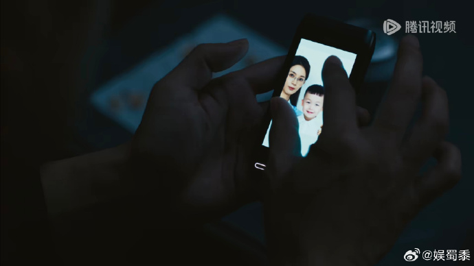 玫瑰的故事中的黄牡丹怎么回事：突然就白晓荷有孩子了？