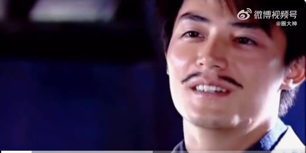 ​霍建华年轻时都没有偶像的包袱：曾一个人演一家子