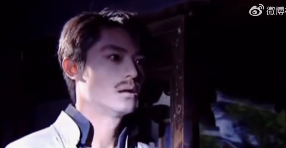 ​霍建华年轻时都没有偶像的包袱：曾一个人演一家子