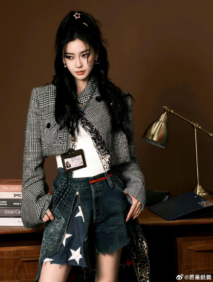 Angelababy圈内新标杆：时尚界的涩谷辣妹