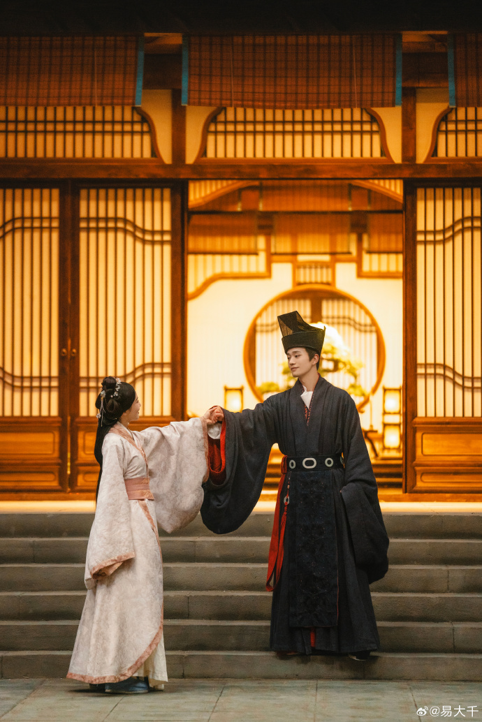 苏容华与上官雅甜蜜告白：只要胆子大老婆直接牵回家