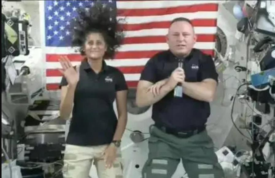 星际客机太空之旅:滞留太空超一个月之后,宇航员坚信归途