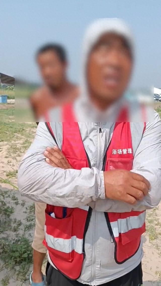 海滩搭帐篷竟遭乱收管理费，秦皇岛迅速介入维护游客权益