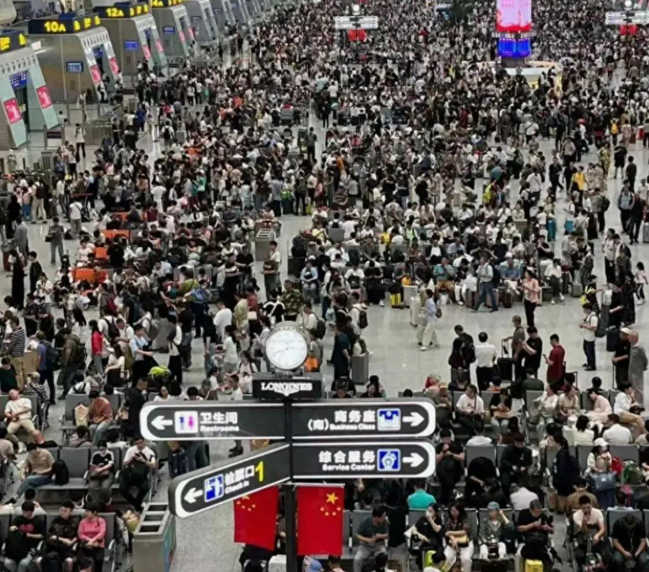 对于家长要求取消春秋假：有关部门最新回应引热议