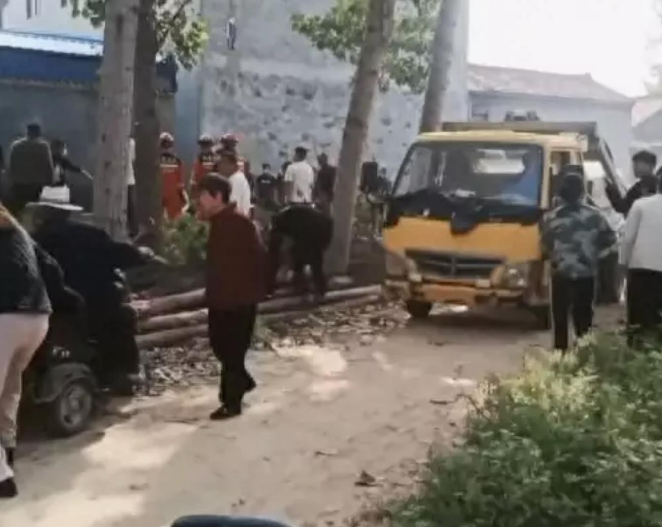 上厕所不慎掉落茅坑，河南商丘一女子不幸溺亡悲剧