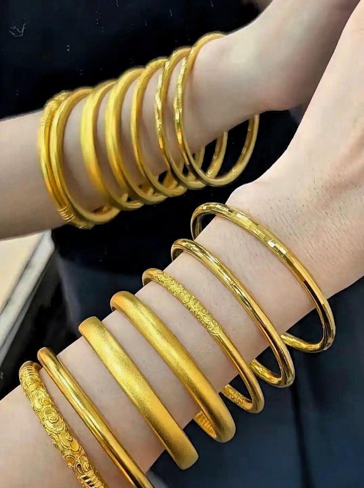 黄金变“烫手山芋”？徐叔300克黄金出手难，是卖是留成难题