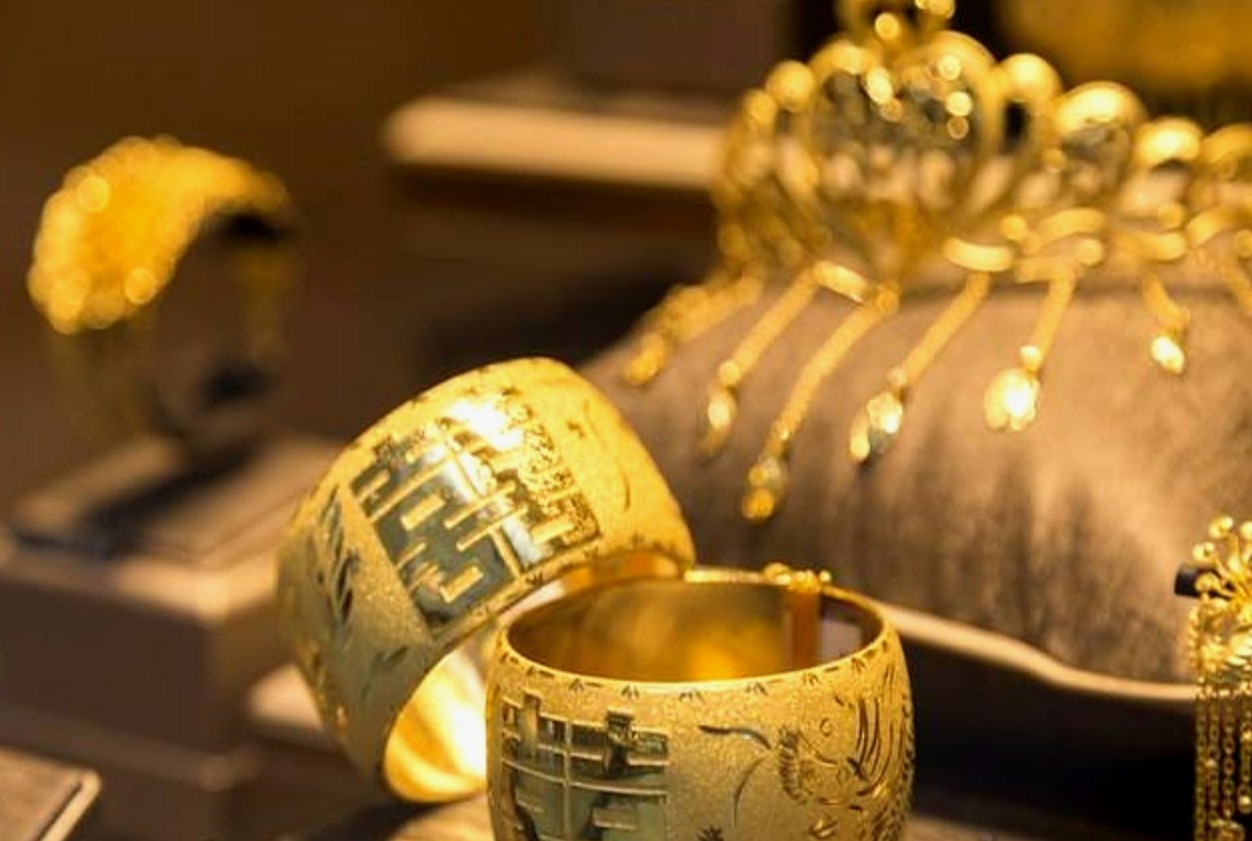 五年金店老销售亲述：黄金疯涨之下，为何我越做越心慌？