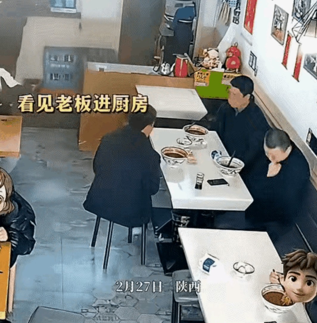 三个大男人吃面，33块钱都逃单，3秒“闪现术”太辣眼