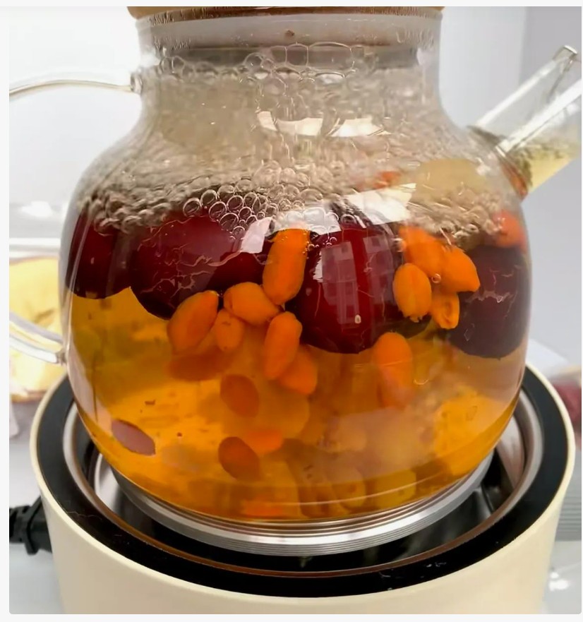 苹果搭它竟比虫草还神？一周喝走湿气大肚腩